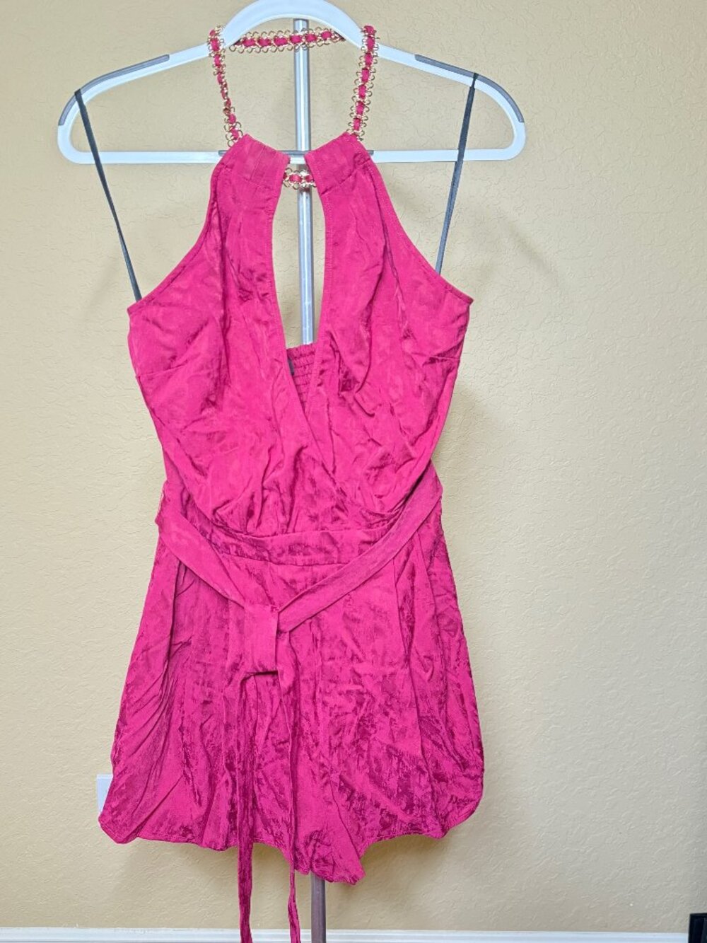 bebe Hot Pink Gold Chain Halter Belted Romper Size 10